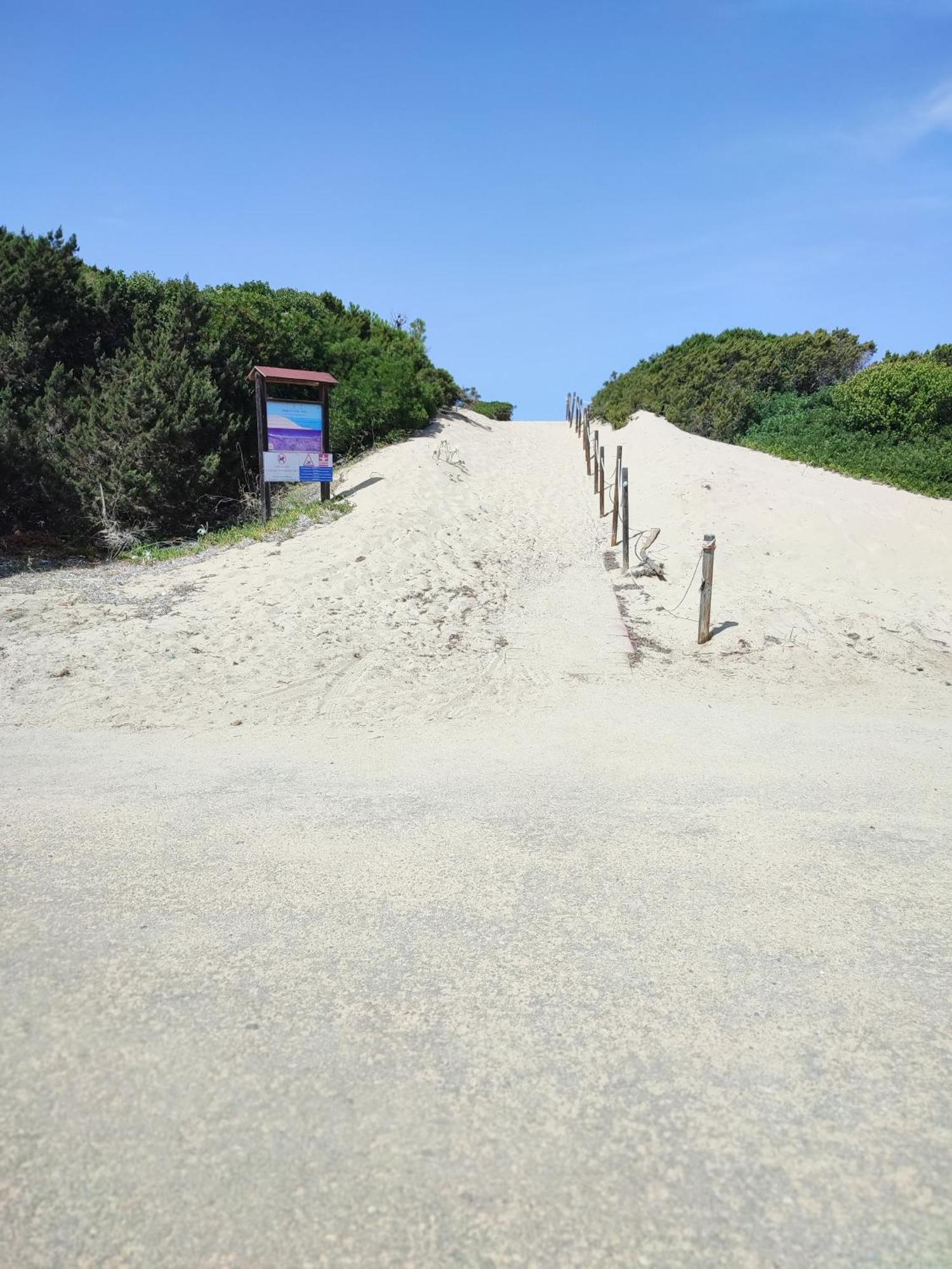 באדזי La Casa Sulle Dune מראה חיצוני תמונה